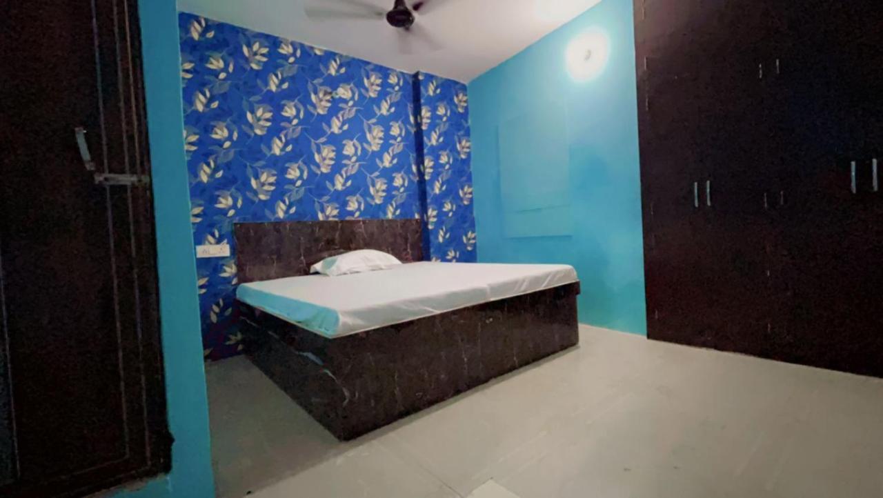 Krishna P. Guest House Waranasi Zewnętrze zdjęcie