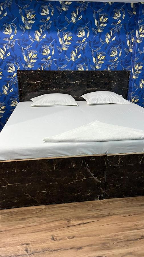 Krishna P. Guest House Waranasi Zewnętrze zdjęcie